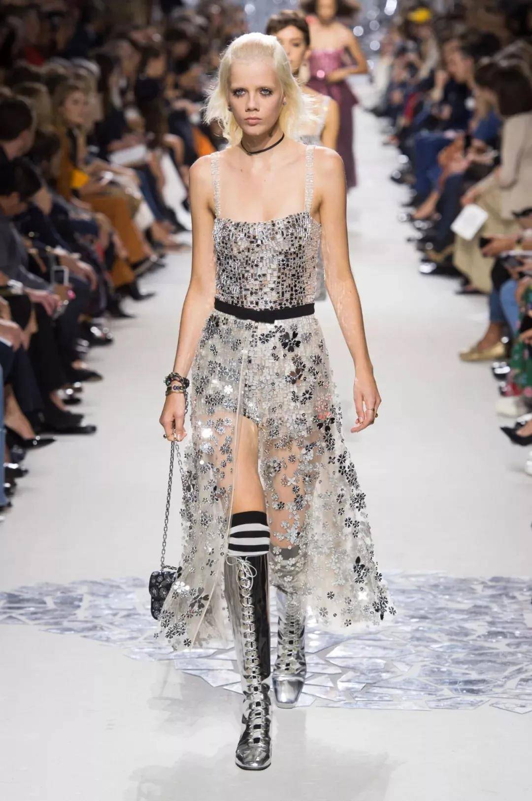 2021闪闪发光blingbling的亮片元素成今年最热潮流