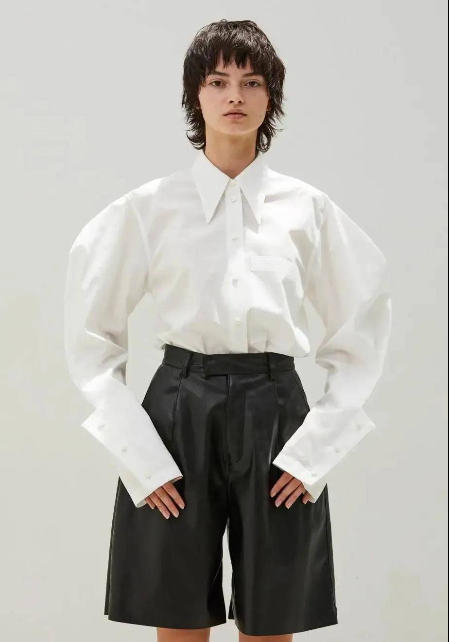 2021春夏女装衬衫趋势为经典单品注入创新设计